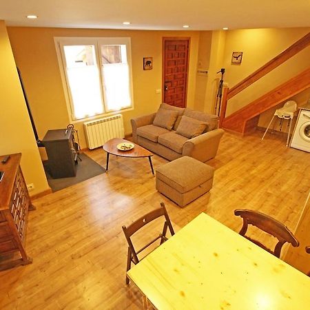 Snoe Apartamentos Mont Romies Plaza Salardú Eksteriør billede